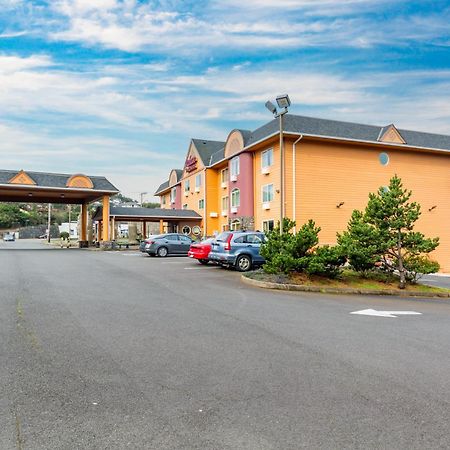Palace Inn & Suites Линкън Сити Екстериор снимка