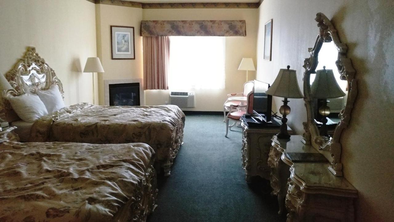 Palace Inn & Suites Линкън Сити Екстериор снимка