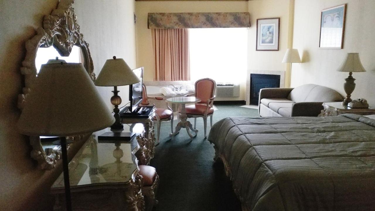 Palace Inn & Suites Линкън Сити Екстериор снимка