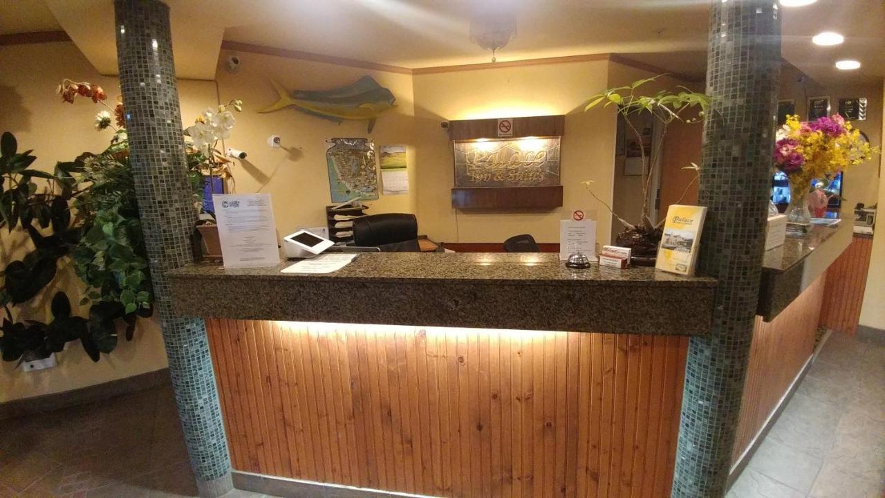 Palace Inn & Suites Линкън Сити Екстериор снимка