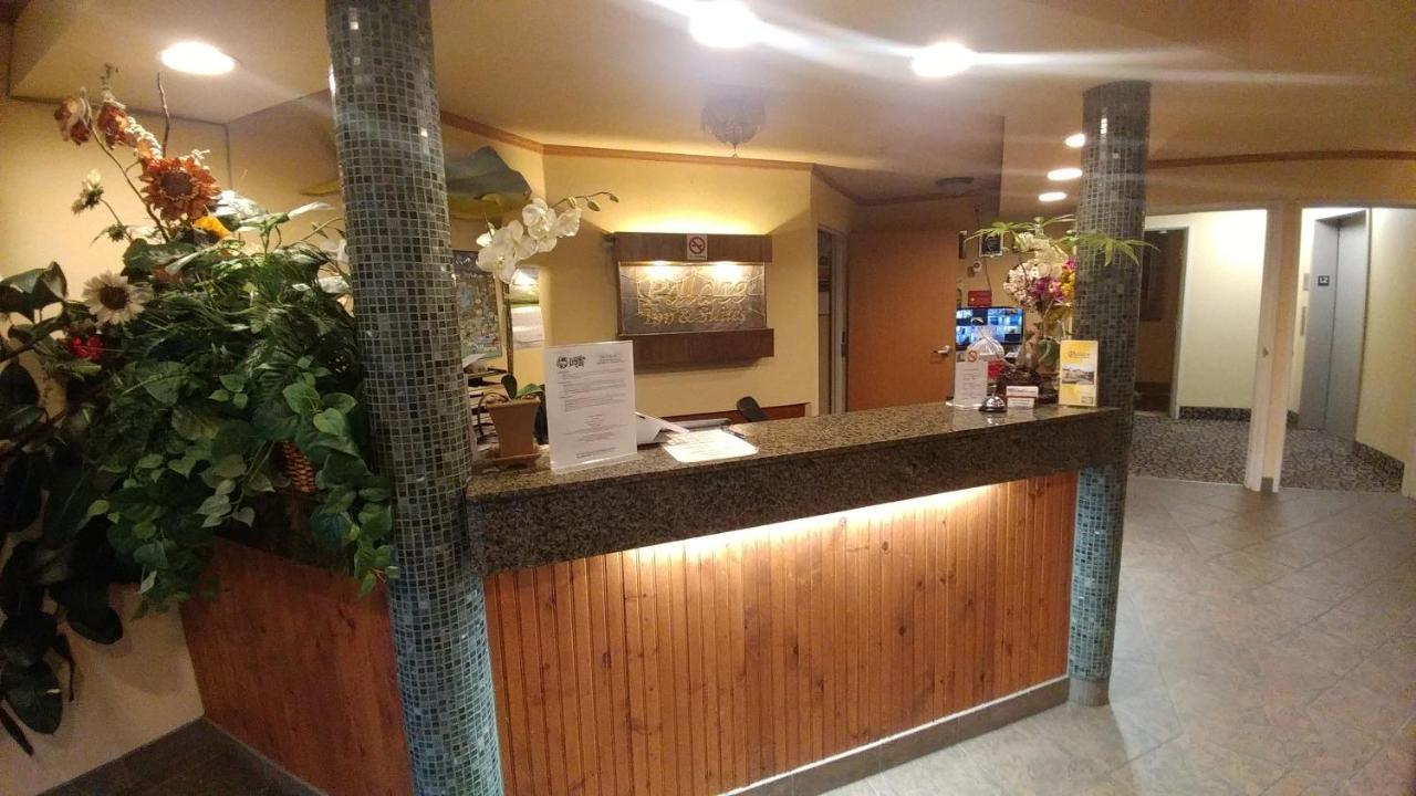 Palace Inn & Suites Линкън Сити Екстериор снимка